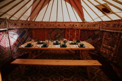 8ft banqueting table