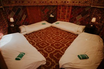 Floor mattresses with towels