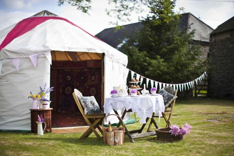 14ft yurt outside view