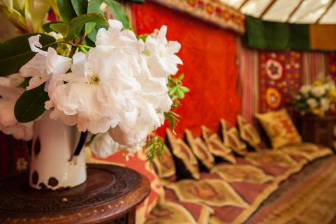 18ft yurt decor detail