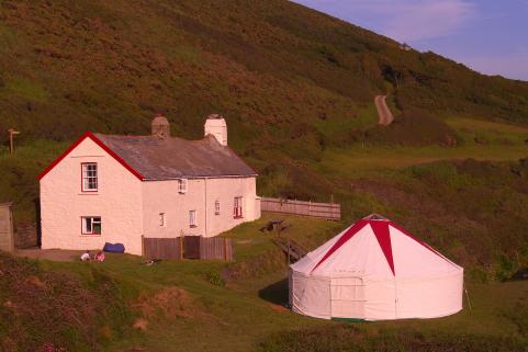 24ft Yurt | Hooes Yurts