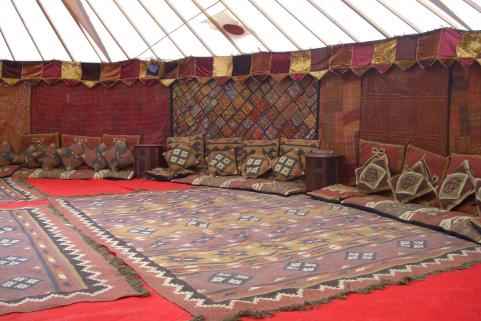 32ft yurt sumptuous decor gold amber