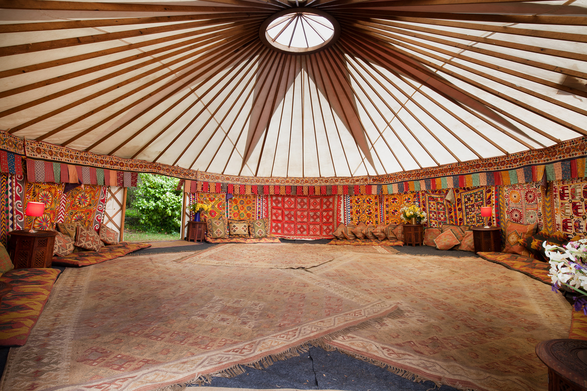 24ft Dorm Yurt | Hooes Yurts